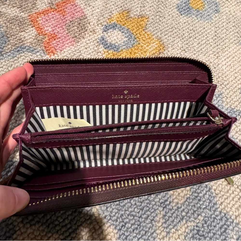 Like New! Kate Spade Cameron Street Lacey Saffiano Leather Wallet Deep Plum - Picture 8 of 10